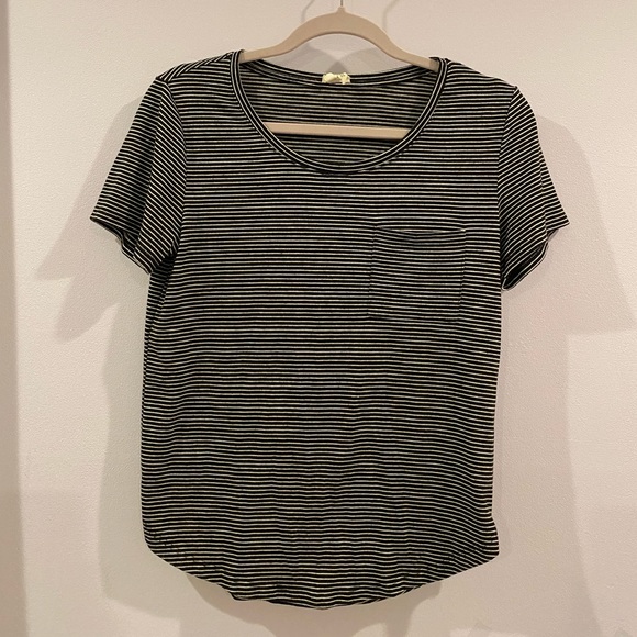 Black/white striped t-shirt - Picture 1 of 1